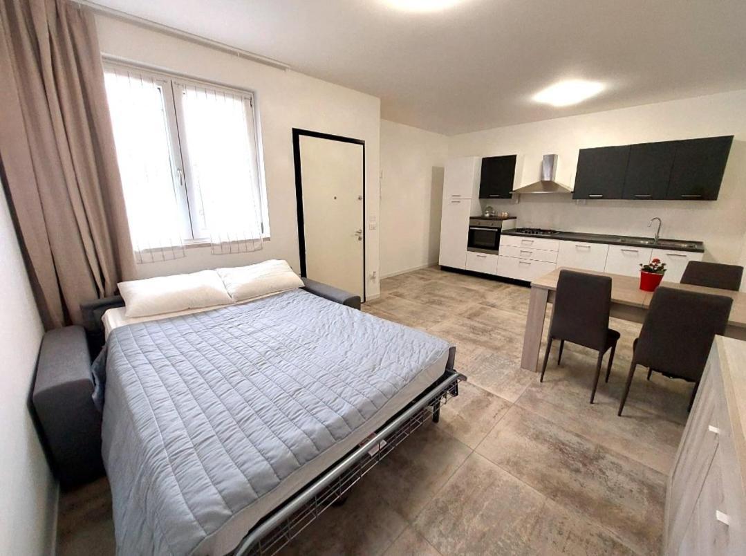 Sweet Mira Apartment ภายนอก รูปภาพ