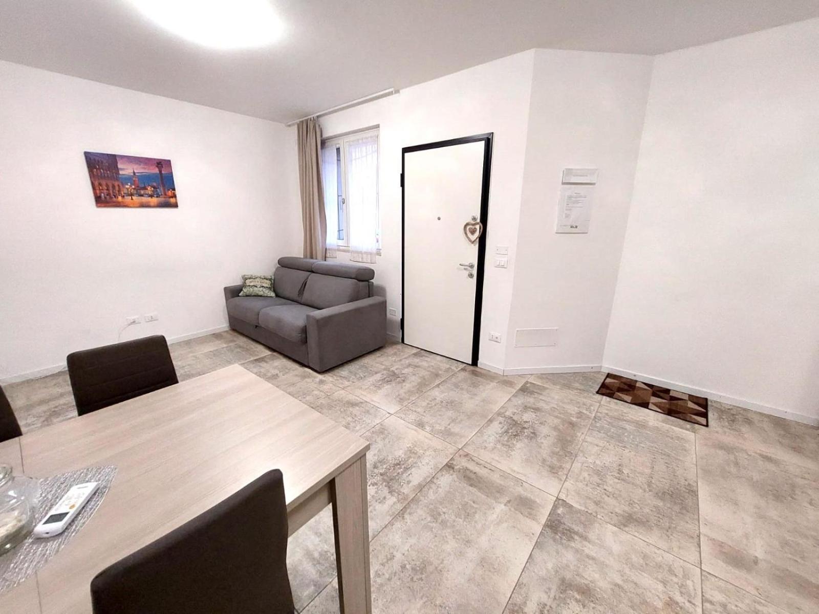 Sweet Mira Apartment ภายนอก รูปภาพ
