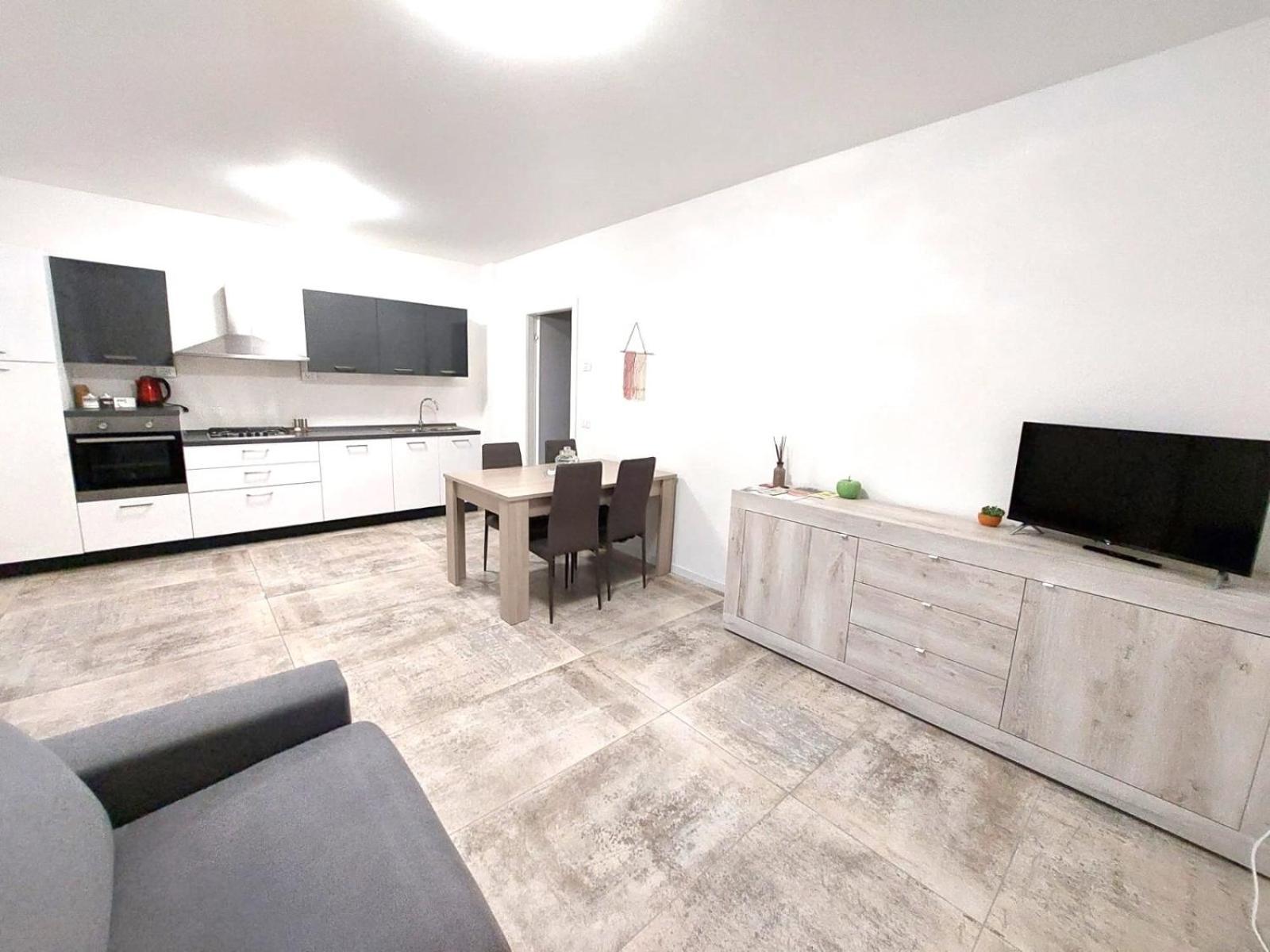 Sweet Mira Apartment ภายนอก รูปภาพ